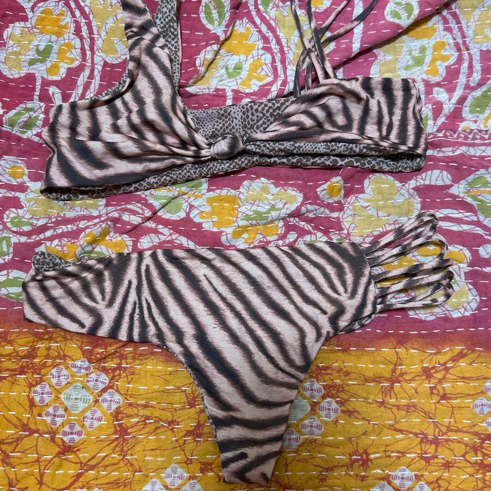 Rare Acacia Set